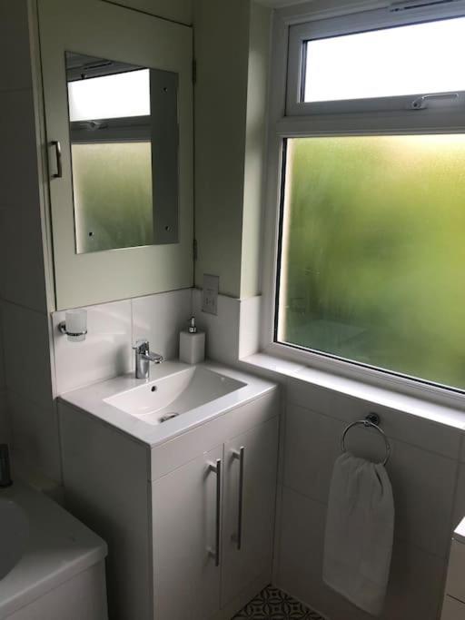 Modern And Comfortable Stay In Morecambe Exterior photo